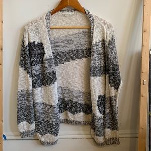 Gorgeous casual all-season cardigan